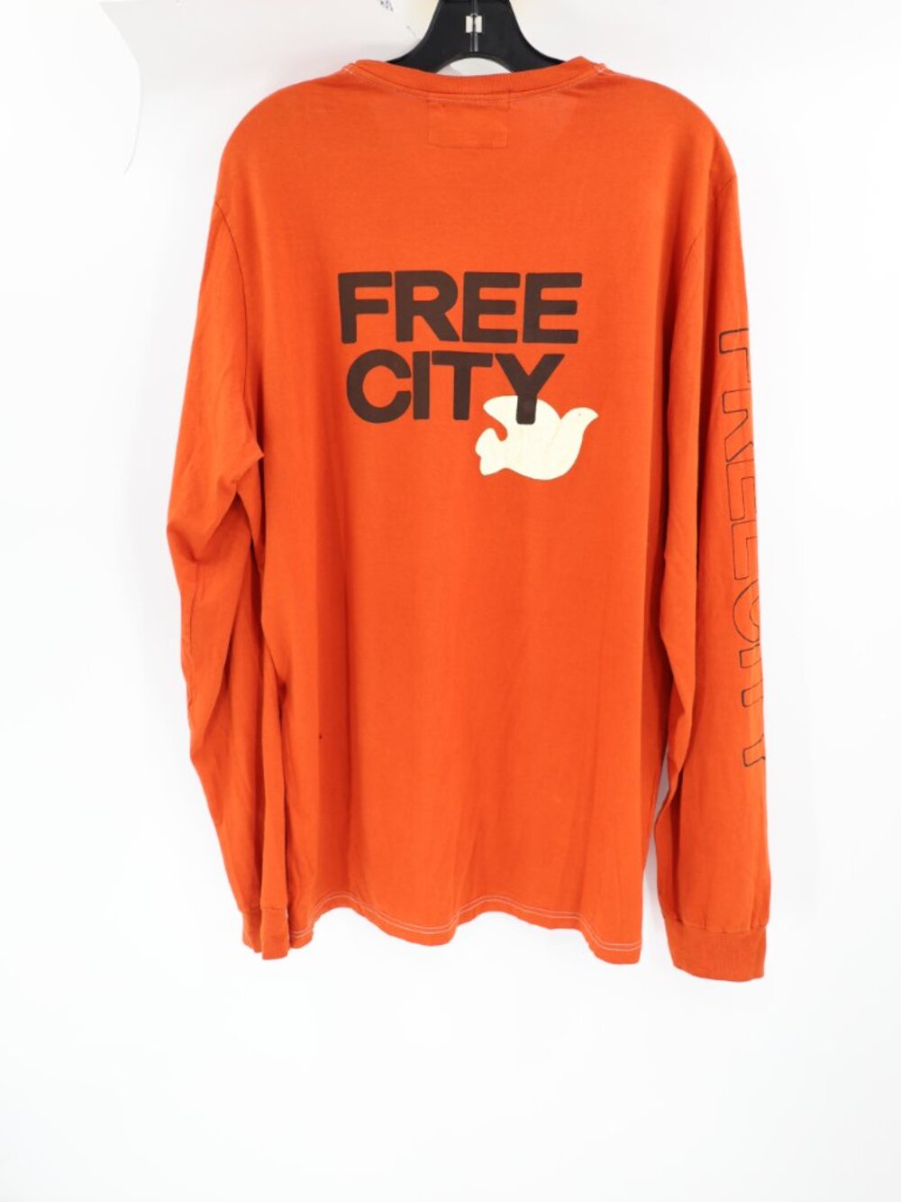 Free City Shirt Mens XL Cotton Crew Neck Long Sleeve Tee Casual Logo distressed